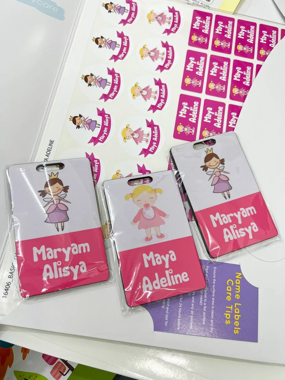 School bag tag or luggage tag on for your children. 100% personalized - custom your kids name now. Ensure that all the school bags and luggage come back home!